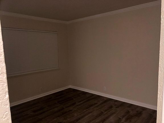 4th image of 2917 Curtis Ave APT C