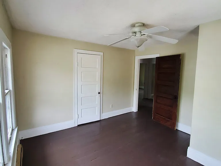 1905 Bluefield Ave — Photo 14