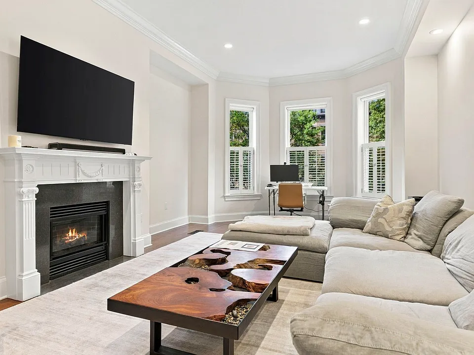 348 Marlborough St #1