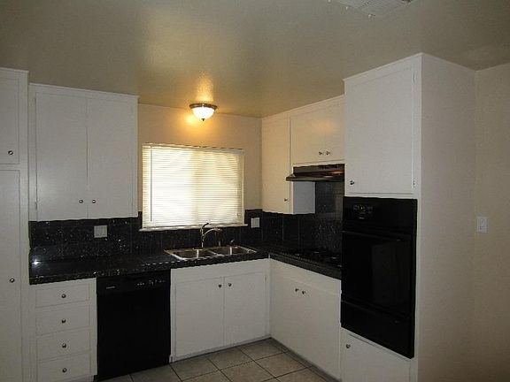 4th image of 5629 Dumbarton Ave