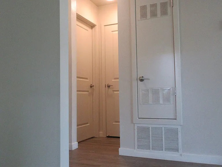Riverbend Apartments — Photo 29