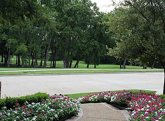 3rd image of 2101 Cypress Point Dr