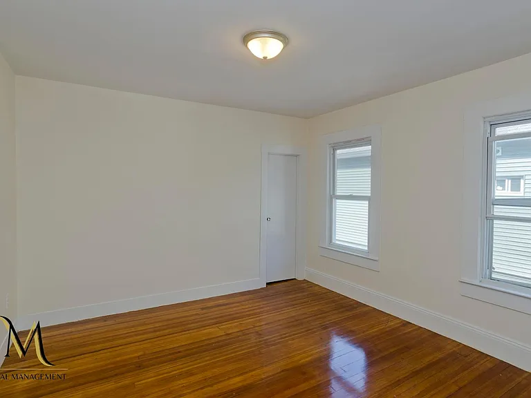 20 Sachem St — Photo 28