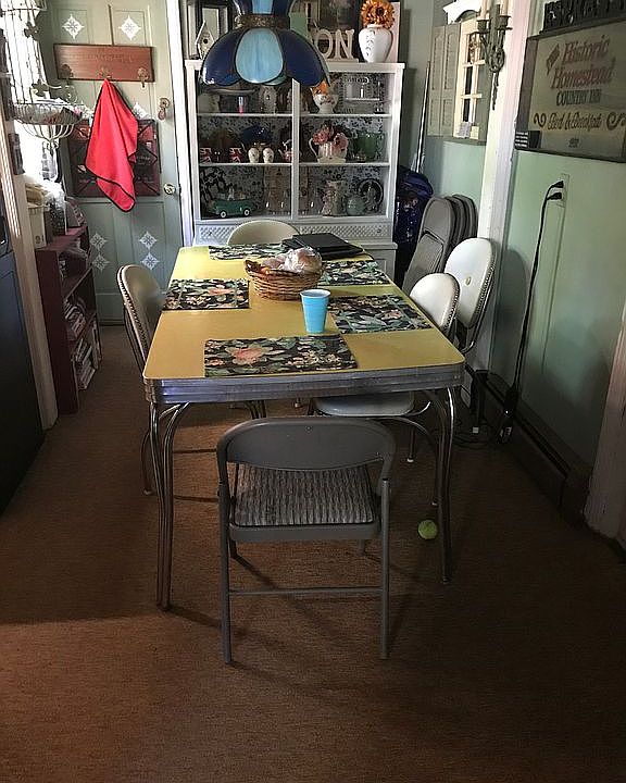 2nd image of 423 Atlantic Ave