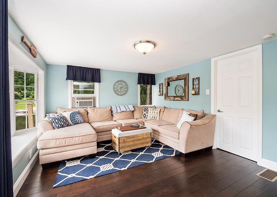 155 Off Pond St, Dunstable, MA 01827 Zillow