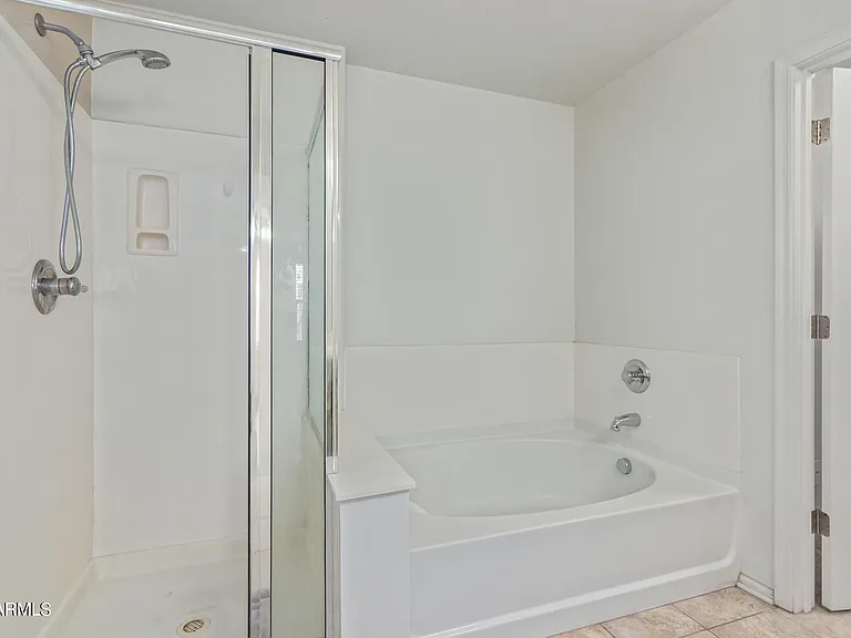4937 N 108th Ave — Photo 22