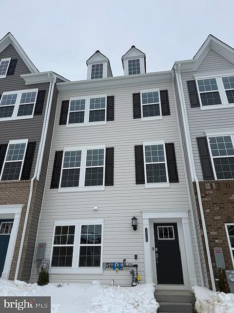 1st image of 1806 Oxbow Rd