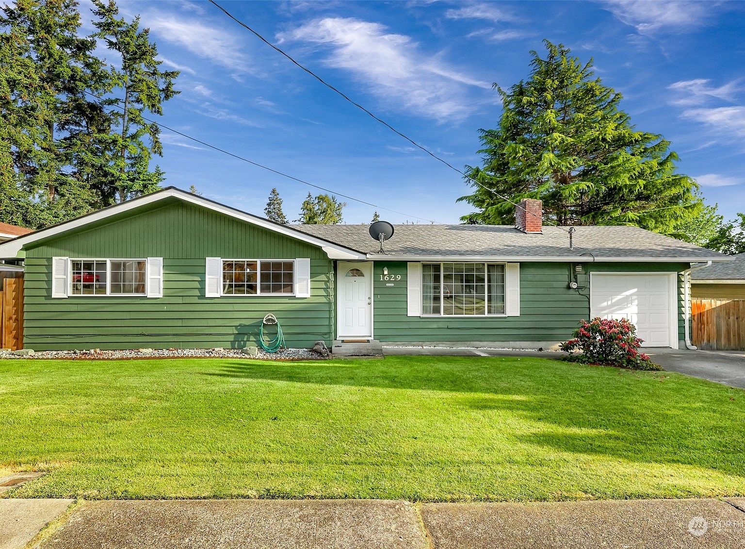 1629 NE 4th Avenue, Oak Harbor, WA 98277 Zillow