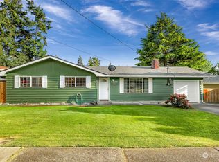 1629 NE 4th Ave, Oak Harbor, WA