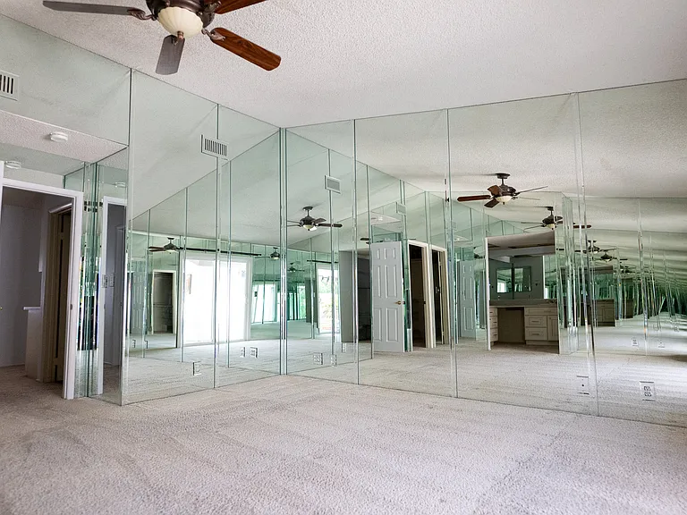 4433 Live Oak Dr — Photo 28