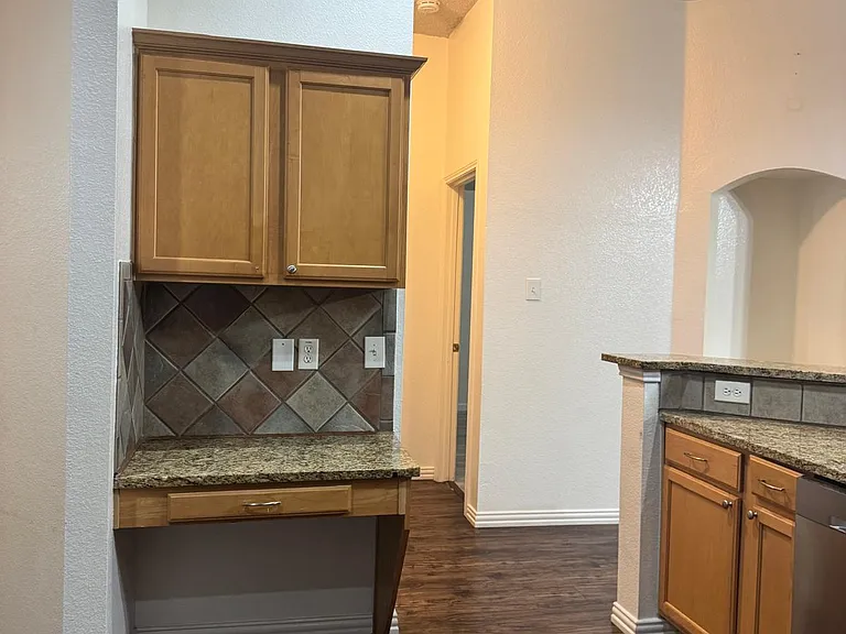 324 Arbor Glen Dr — Photo 3