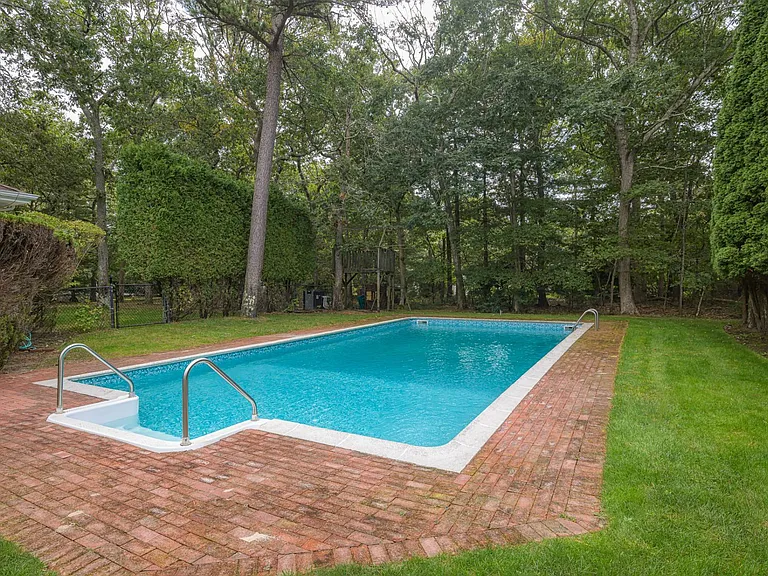 21 Woodland Way — Photo 19
