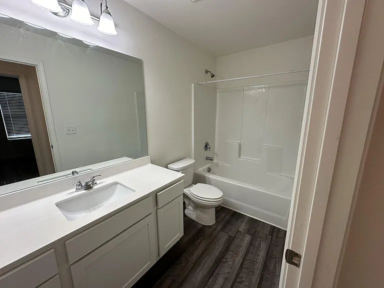 128 Swindon Dr — Photo 14