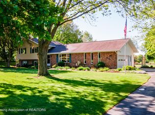 1649 W Howell Rd, Mason, MI 48854