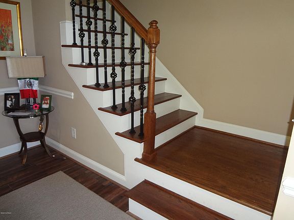 4th image of 2227 B Sweet Bay Dr