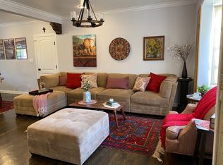 17538 Collins St, Encino, CA 91316