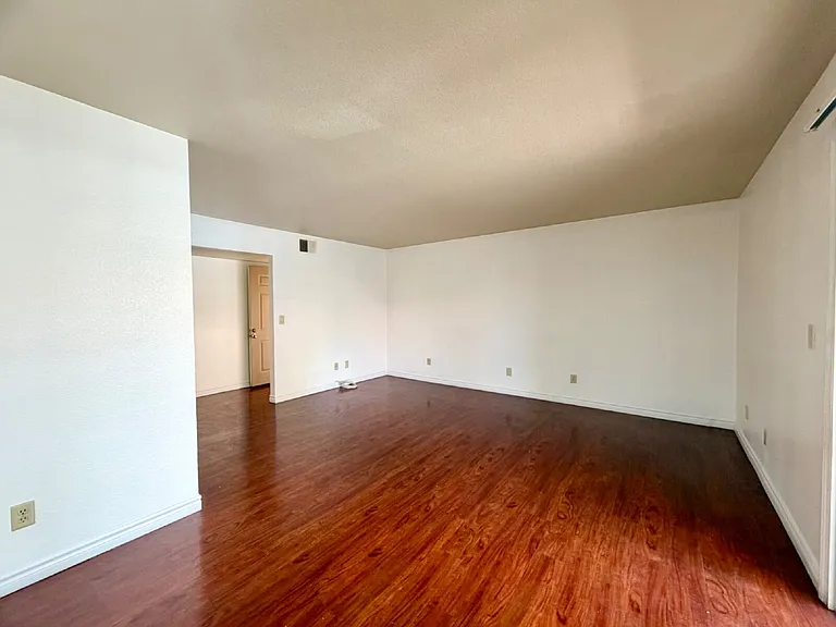 5493 Indian River Dr #375 — Photo 10