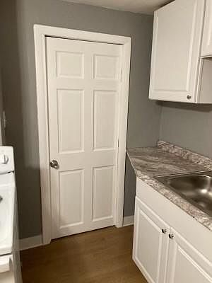 3rd image of 2 Bowen Ct