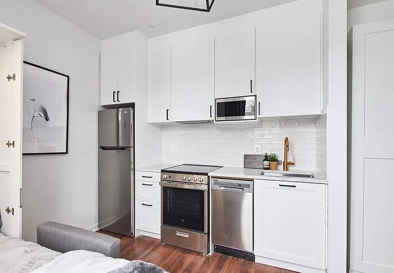 331 Catherine St #2 — Photo 1
