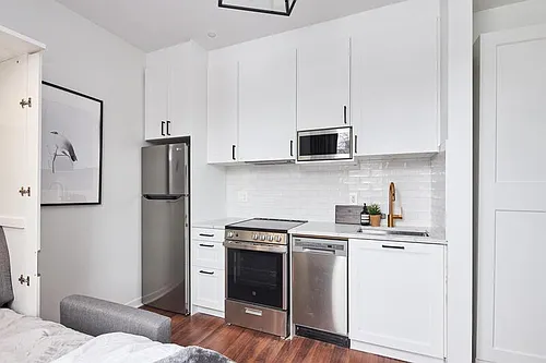 331 Catherine St Photo 1