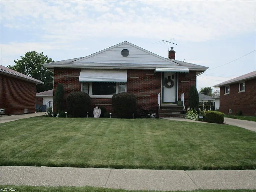 12400 Eastwood Blvd photo 1