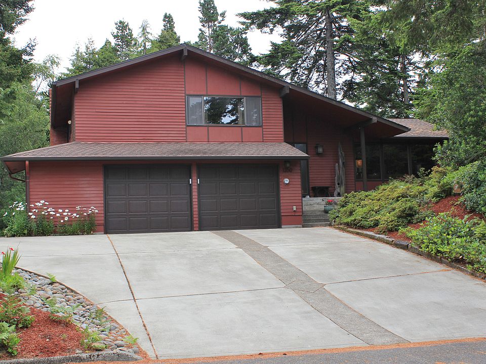 Front looking east