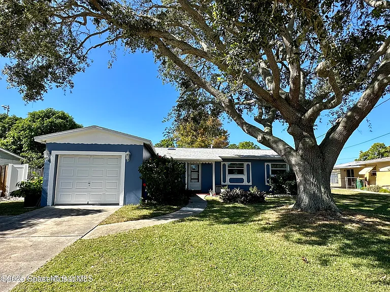 940 Garden Rd — Photo 2