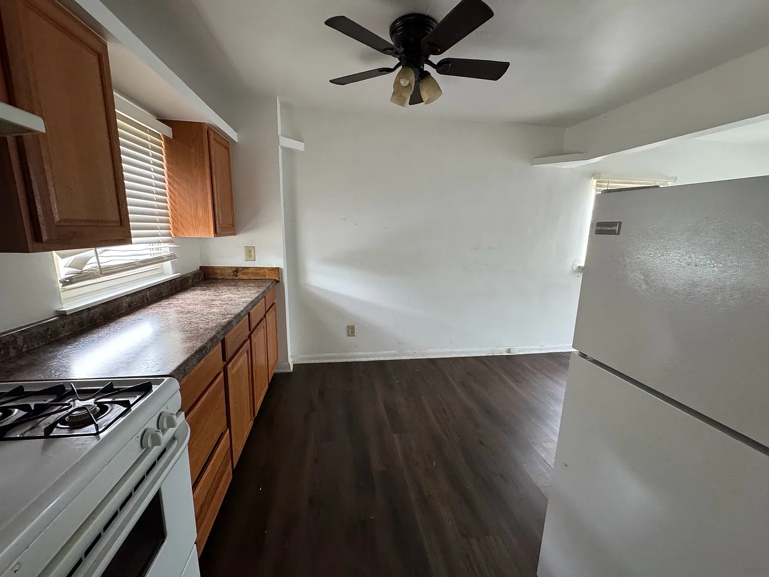 1700 Gault Street - H — Photo 2