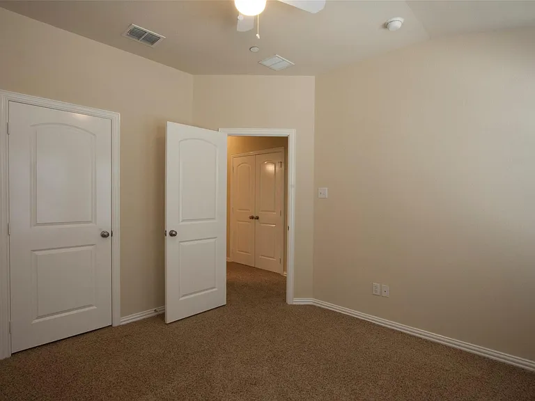 7825 Fox Horn Dr — Photo 7