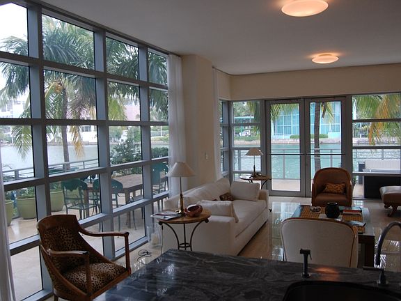4th image of 6101 Aqua Ave APT 101