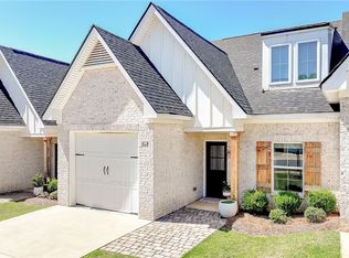 513 Cloverdale Dr, Auburn, AL 36830