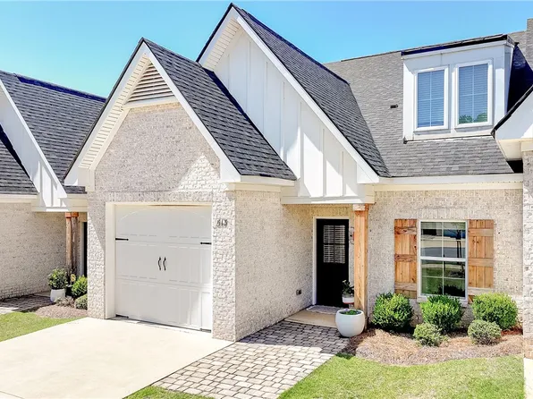 513 Cloverdale Dr, Auburn, AL 36830