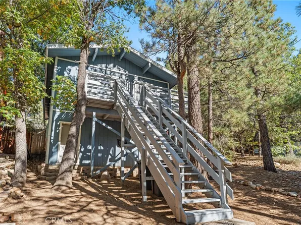 329 Vista Ln, Sugarloaf, CA 92386
