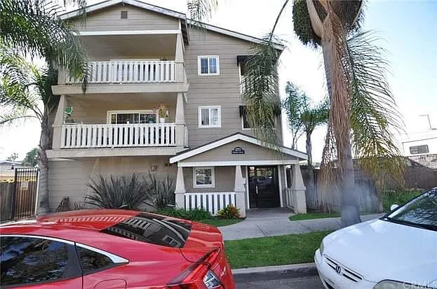 1771 Redondo Ave #304 — Photo 17