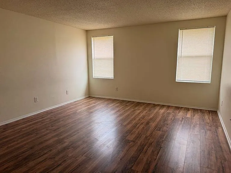1216 Wisdom Dr — Photo 10