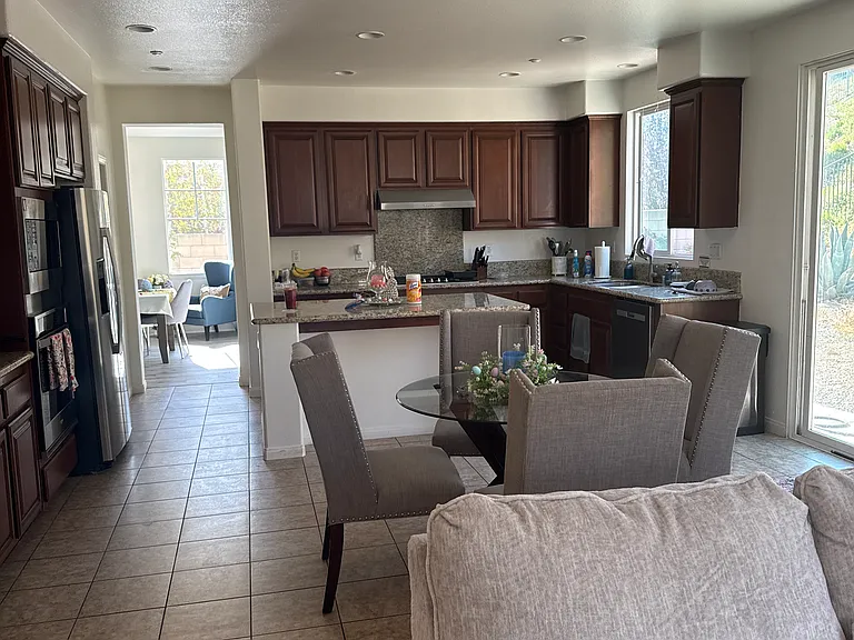 A beautiful big kitchen