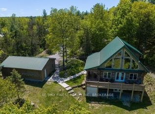 7679 Perth Rd, South Frontenac, ON K0H2L0