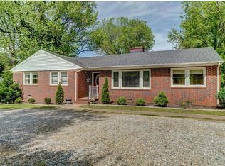 5952 Forest Hill Ave, Richmond, VA 23225