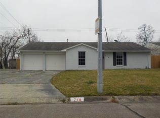 718 Pamela Dr, Baytown, TX 77521