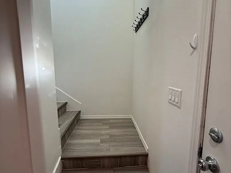 1340 Shaker Place — Photo 3