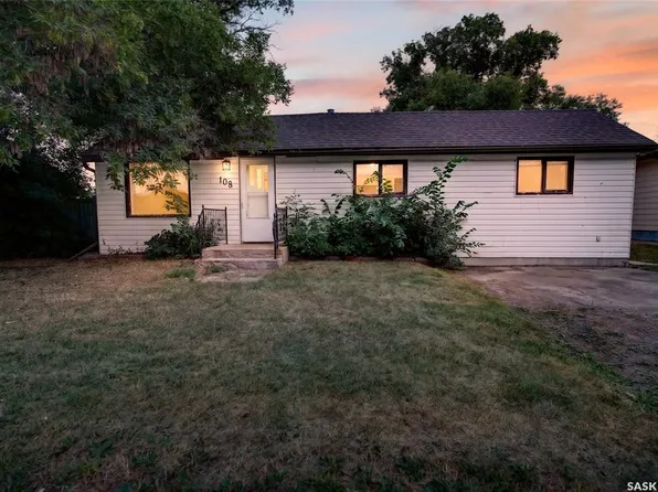 108 1st AVENUE W, Vanscoy, SK S0L 3J0