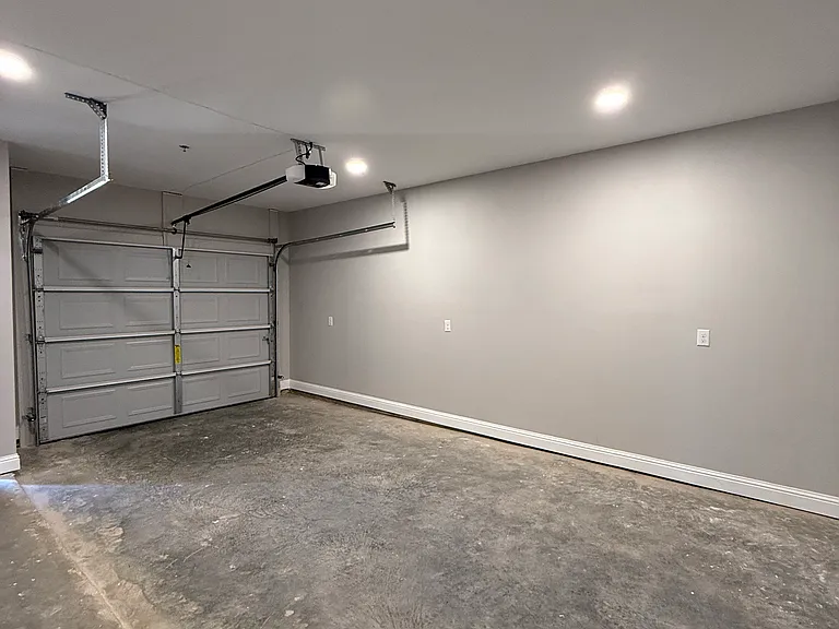 410 Peach St — Photo 14