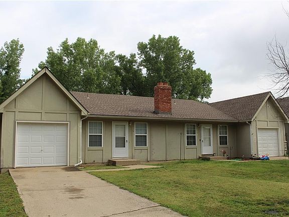 2nd image of 5516 Crest Dr #18