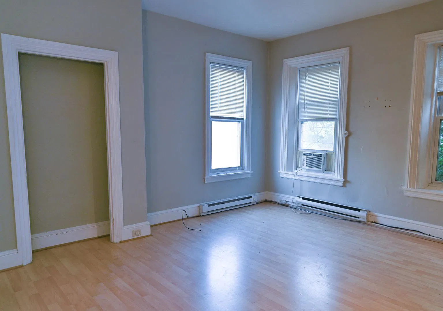 251 Boas St — Photo 3