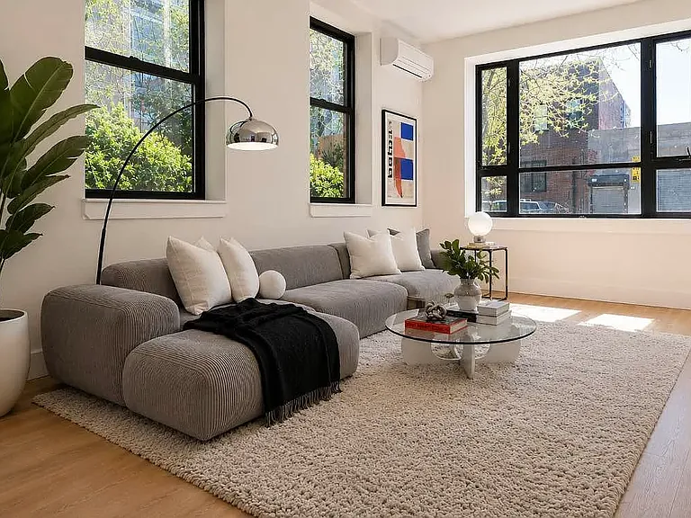 69 Ten Eyck St #1A — Photo 1