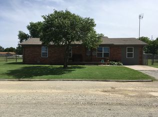 102 Pence Rd, Davis, OK 73030