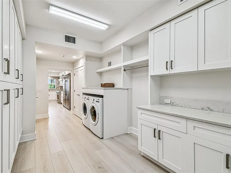 24 Adalia Ave — Photo 34