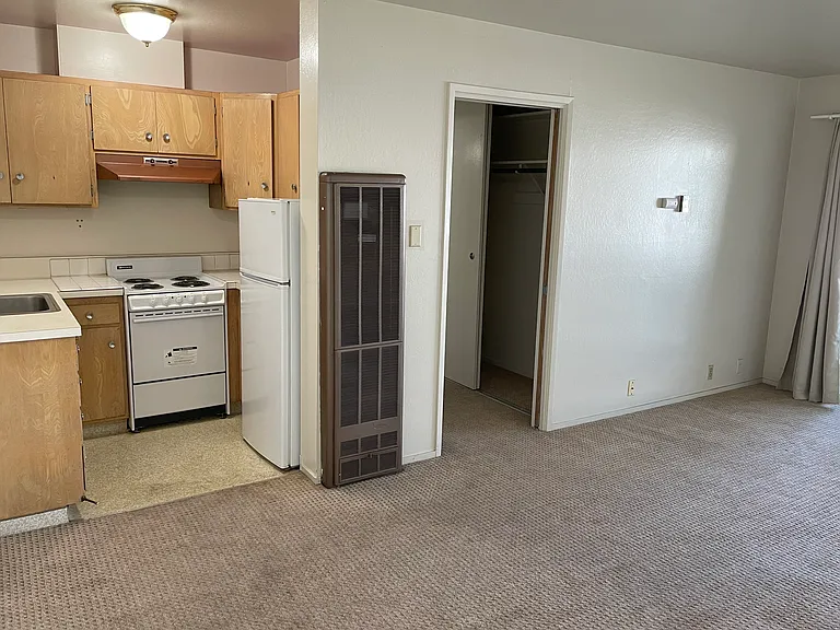 2033 Haste Street — Photo 34