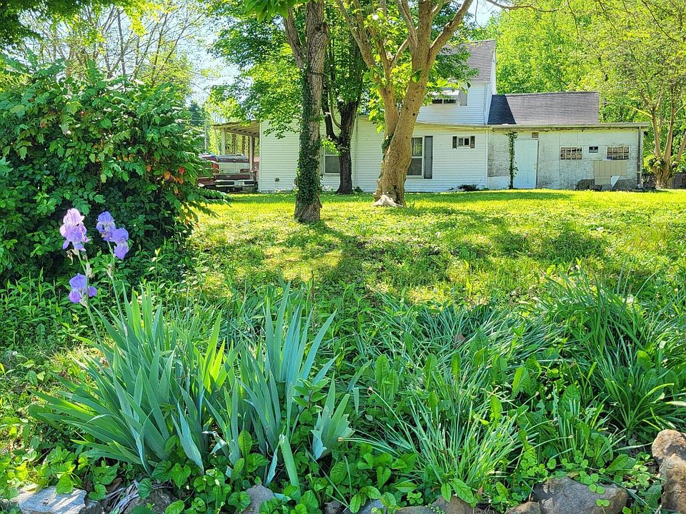 1st image of 229 Walden Dr