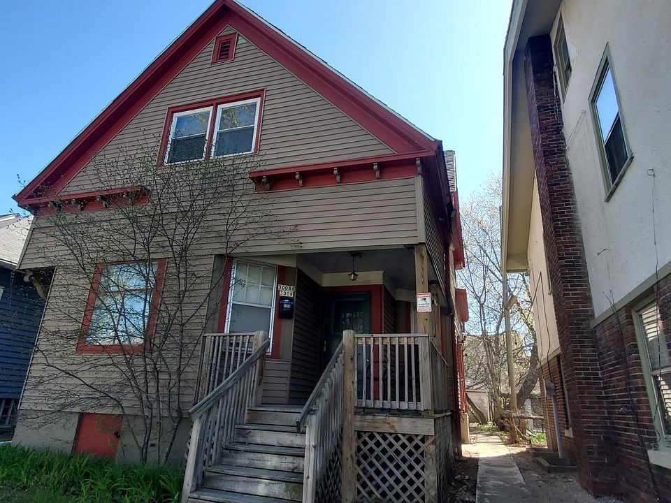 1st image of 3008 N Oakland Ave #A